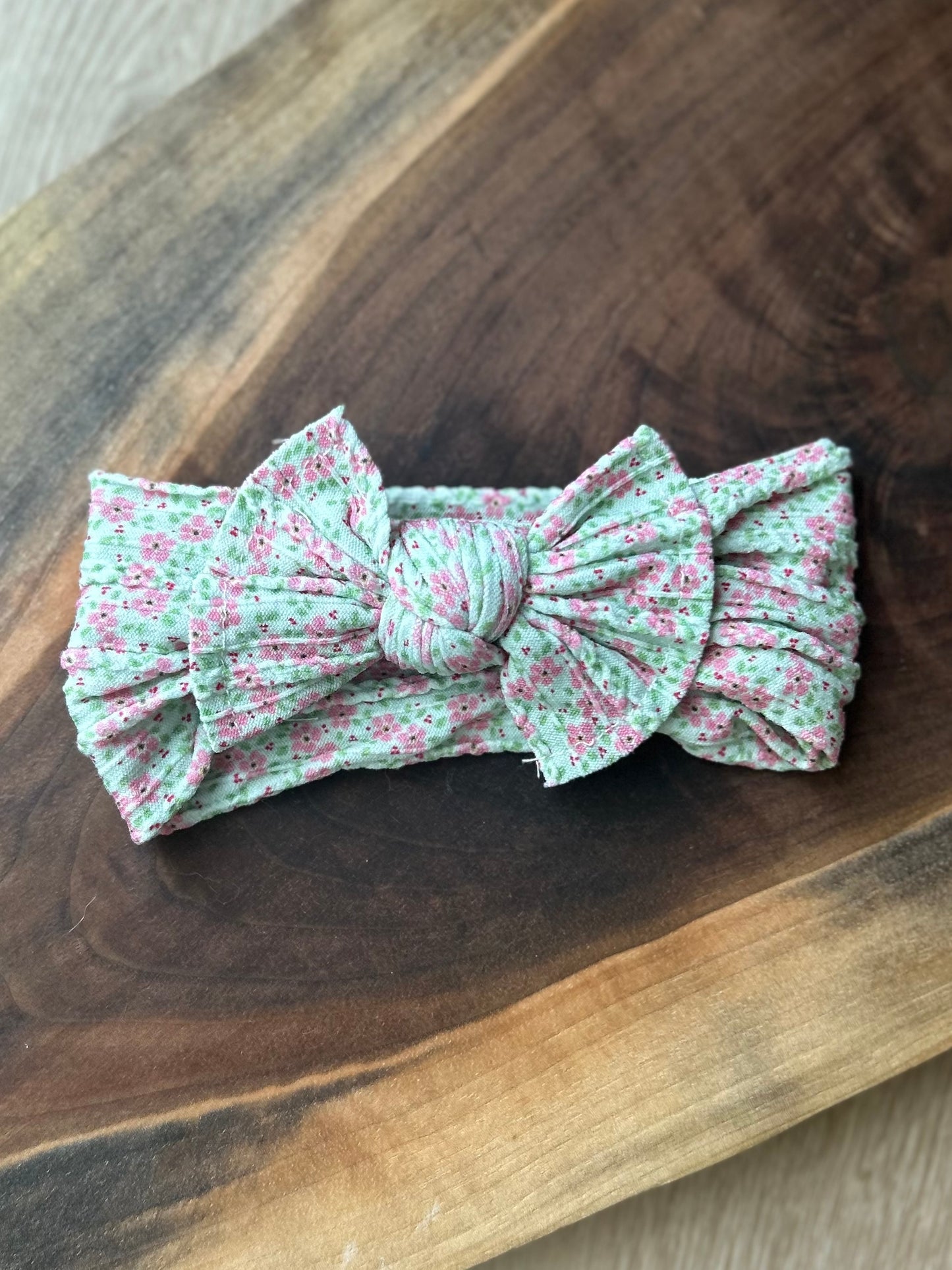 Little Ivy Bows